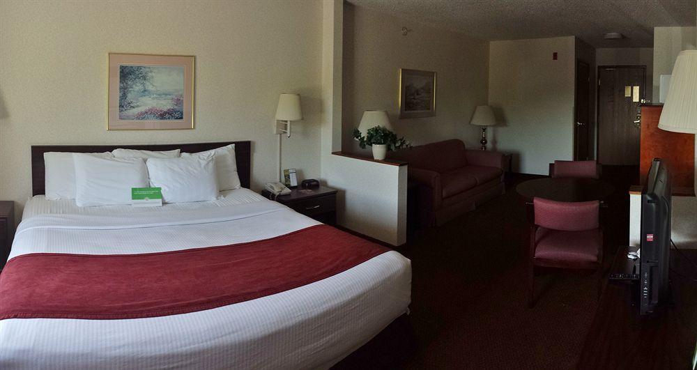 Baymont By Wyndham Inn